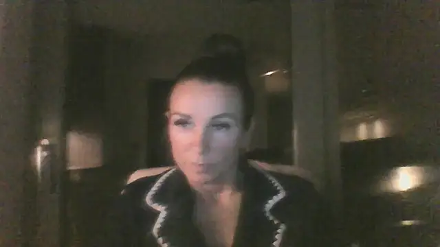 Snapshot of Justnani001 chatting on October 3, 2025, 8:43 pm Justnani001 online show from October 3, 2025, 8:43 pm