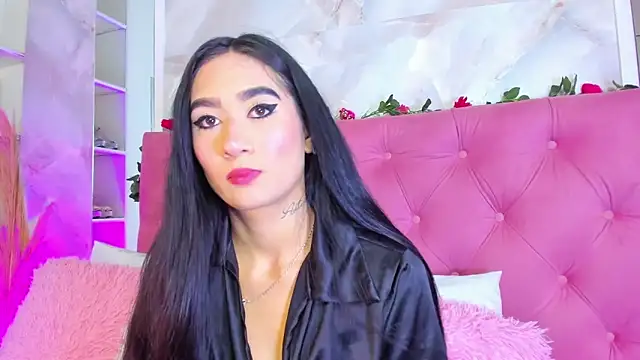 Snapshot of Nicolqueen_ chatting on November 10, 2025, 11:15 am Nicolqueen online show from November 10, 2025, 11:15 am