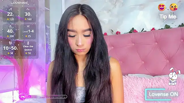 Nicolqueen  online show from December 18, 2025, 11:14 am