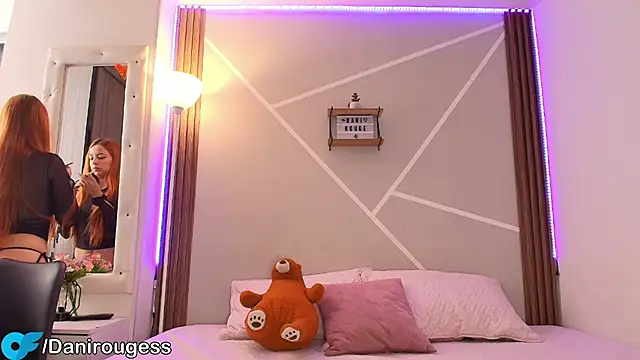 Snapshot of Little_ginger chatting on September 19, 2025, 12:53 pm Little ginger online show from September 19, 2025, 12:53 pm