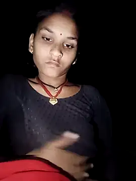 Idhika Jha online show from October 19, 2025, 2:42 pm