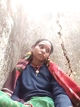 Idhika Jha online show from November 27, 2025, 1:17 am