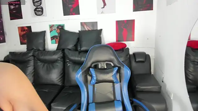 koraline 333 online show from April 16, 2026, 1:34 pm