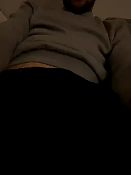 Snapshot of bmwe71 chatting on September 15, 2025, 7:36 pm bmwe71 online show from September 15, 2025, 7:36 pm