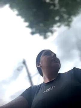 Snapshot of Sophie_Dreamss chatting on December 20, 2025, 9:06 pm Sophie Dreamss online show from December 20, 2025, 9:06 pm