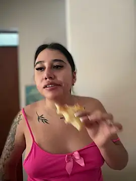 Sophie Dreamss online show from November 23, 2025, 5:45 pm