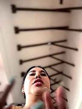 Snapshot of Sophie_Dreamss chatting on December 14, 2025, 6:46 pm Sophie Dreamss online show from December 14, 2025, 6:46 pm