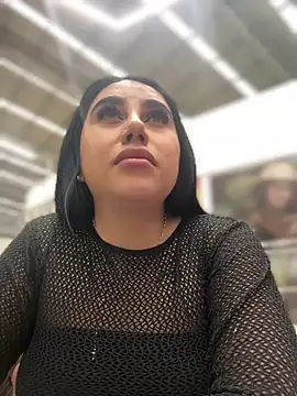 Snapshot of Sophie_Dreamss chatting on December 19, 2025, 9:17 pm Sophie Dreamss online show from December 19, 2025, 9:17 pm