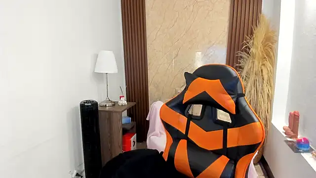 Thais kim online show from March 6, 2026, 5:41 pm