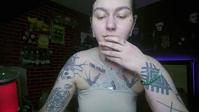 Snapshot of MessalinaOfficial chatting on February 6, 2026, 7:37 am MessalinaOfficial online show from February 6, 2026, 7:37 am