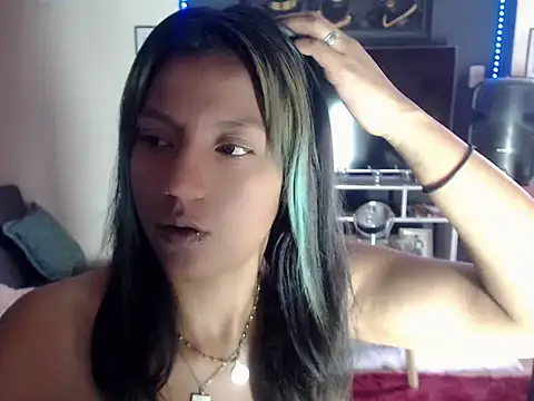 ScarletSizzling online show from October 2, 2025, 12:52 pm