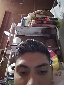 aispuro8505 online show from January 9, 2026, 6:31 am