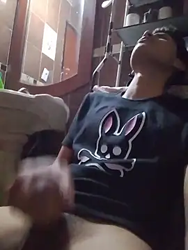 aispuro8505 online show from February 10, 2026, 11:26 pm