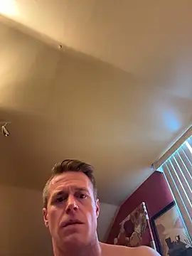 DILFiGuess11 online show from March 8, 2026, 3:26 pm