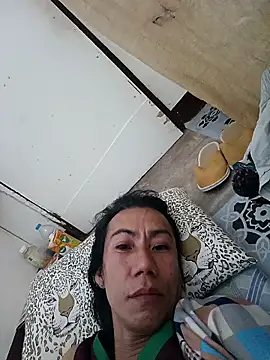 Snapshot of xx9inchesCOCKxx chatting on November 16, 2025, 5:01 am xx9inchesCOCKxx online show from November 16, 2025, 5:01 am