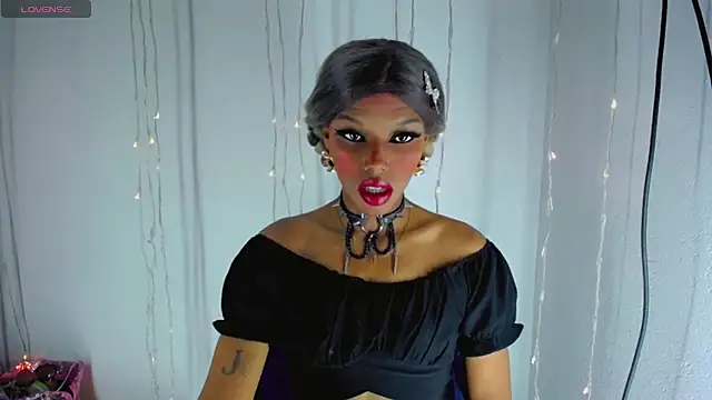 TheBlackwidows online show from September 10, 2025, 5:28 am