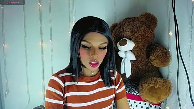 TheBlackwidows online show from October 14, 2025, 4:46 am