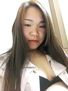 may-squirl online show from November 26, 2025, 8:09 pm