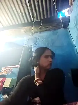 Jooli xx online show from February 17, 2026, 12:46 pm