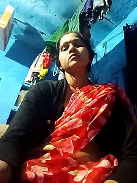 Jooli xx online show from March 25, 2026, 3:55 pm