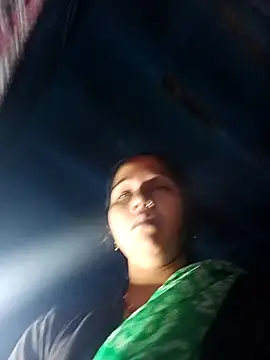 Snapshot of Jooli_xx chatting on October 16, 2025, 2:09 am Jooli xx online show from October 16, 2025, 2:09 am