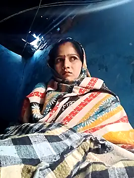 Jooli xx online show from January 9, 2026, 2:40 am