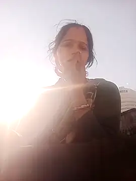 Jooli xx online show from November 8, 2025, 3:21 am