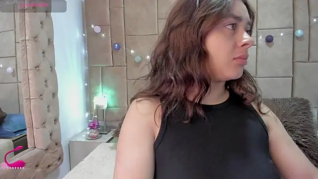 ambar 69  online show from October 5, 2025, 5:09 am