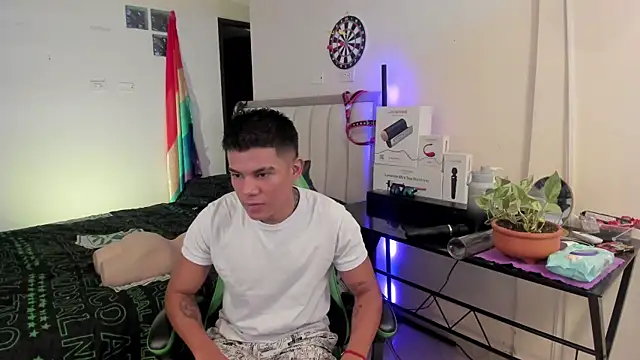 Snapshot of Jack_castell chatting on October 5, 2025, 11:45 am Jack castell online show from October 5, 2025, 11:45 am