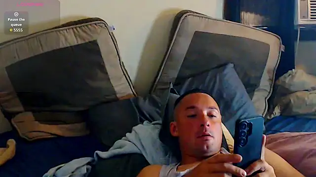 Snapshot of YoBlezz chatting on June 29, 2026, 8:41 pm YoBlezz online show from June 29, 2026, 8:41 pm