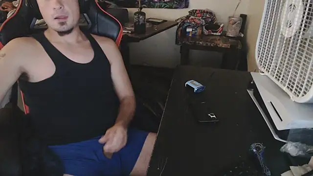 YoBlezz online show from September 23, 2025, 7:04 am