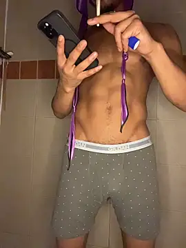 Snapshot of TRILLAHUNG chatting on November 6, 2025, 11:53 pm TRILLAHUNG online show from November 6, 2025, 11:53 pm