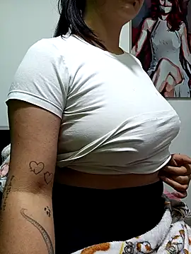 kate rosse02 online show from February 16, 2026, 4:22 am