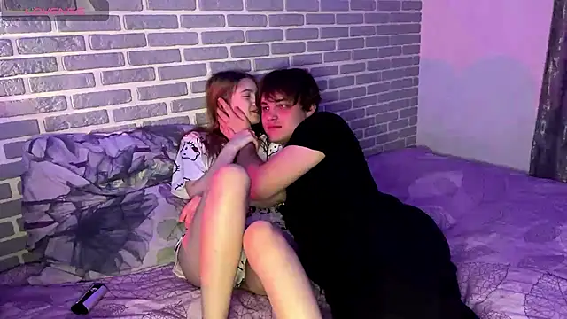 Snapshot of fetchingcouplee chatting on September 14, 2025, 3:23 pm fetchingcouplee online show from September 14, 2025, 3:23 pm