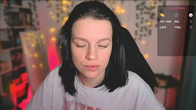 Snapshot of raspberry__girl_ chatting on October 10, 2025, 9:04 pm raspberry girl online show from October 10, 2025, 9:04 pm