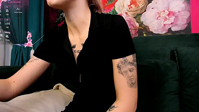 NaomiSol online show from September 19, 2025, 7:40 pm