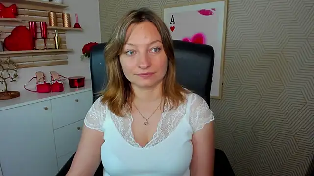 angelaSamt online show from June 9, 2026, 5:52 am