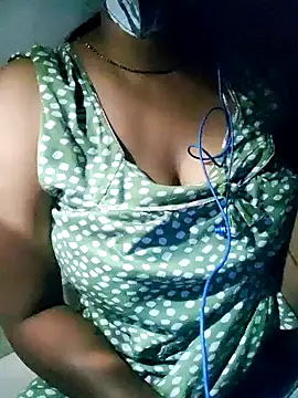 Snapshot of Alina-khan chatting on April 21, 2026, 6:47 pm Alina-khan online show from April 21, 2026, 6:47 pm