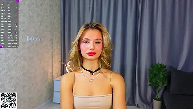 NaughtySeraphine online show from February 27, 2026, 6:02 am