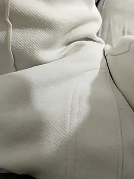 faruk1218 online show from September 24, 2025, 11:32 pm