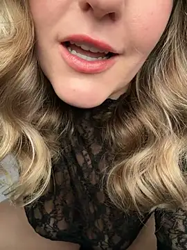 miss pixie69X online show from November 9, 2025, 11:47 am