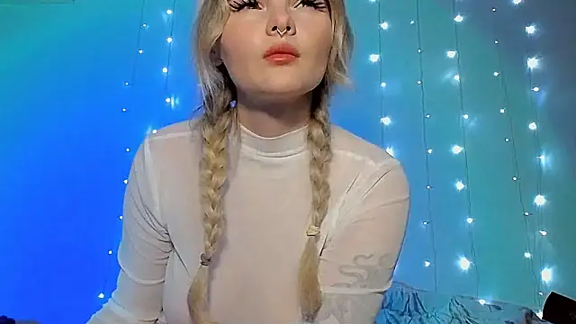 Snapshot of Wicked_cookie chatting on October 23, 2025, 4:16 pm Wicked cookie online show from October 23, 2025, 4:16 pm