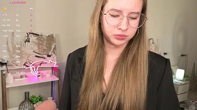 Snapshot of JenLottie chatting on September 28, 2025, 2:24 pm JenLottie online show from September 28, 2025, 2:24 pm