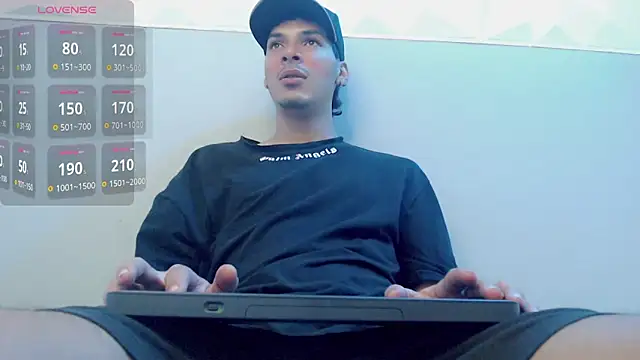 Snapshot of yankees_ chatting on October 5, 2025, 1:13 pm yankees online show from October 5, 2025, 1:13 pm