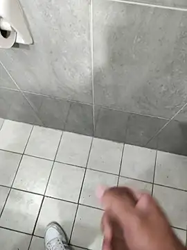 Snapshot of rorope chatting on November 30, 2025, 6:36 am rorope online show from November 30, 2025, 6:36 am