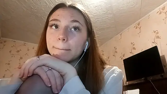 Sophiecuttie online show from September 10, 2025, 4:28 pm