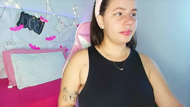 Snapshot of Abril1_gh chatting on October 17, 2025, 9:45 am Abril1 gh online show from October 17, 2025, 9:45 am
