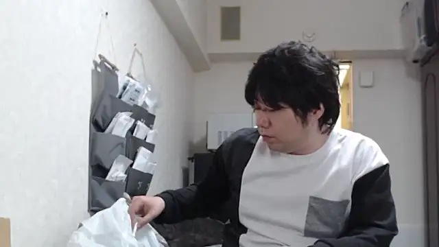 raterate555 online show from April 11, 2026, 7:45 am