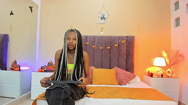 Kiaraa y Her Crazy online show from October 8, 2025, 4:25 am
