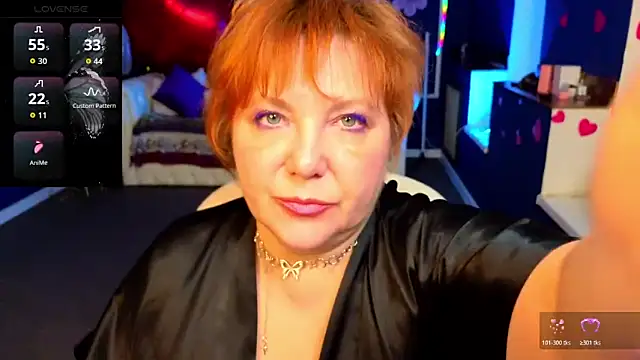 Kira Kenett online show from April 4, 2026, 3:51 pm